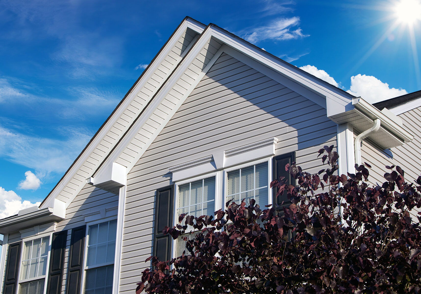 Gentek Fairweather Vinyl Soffit in Snow White